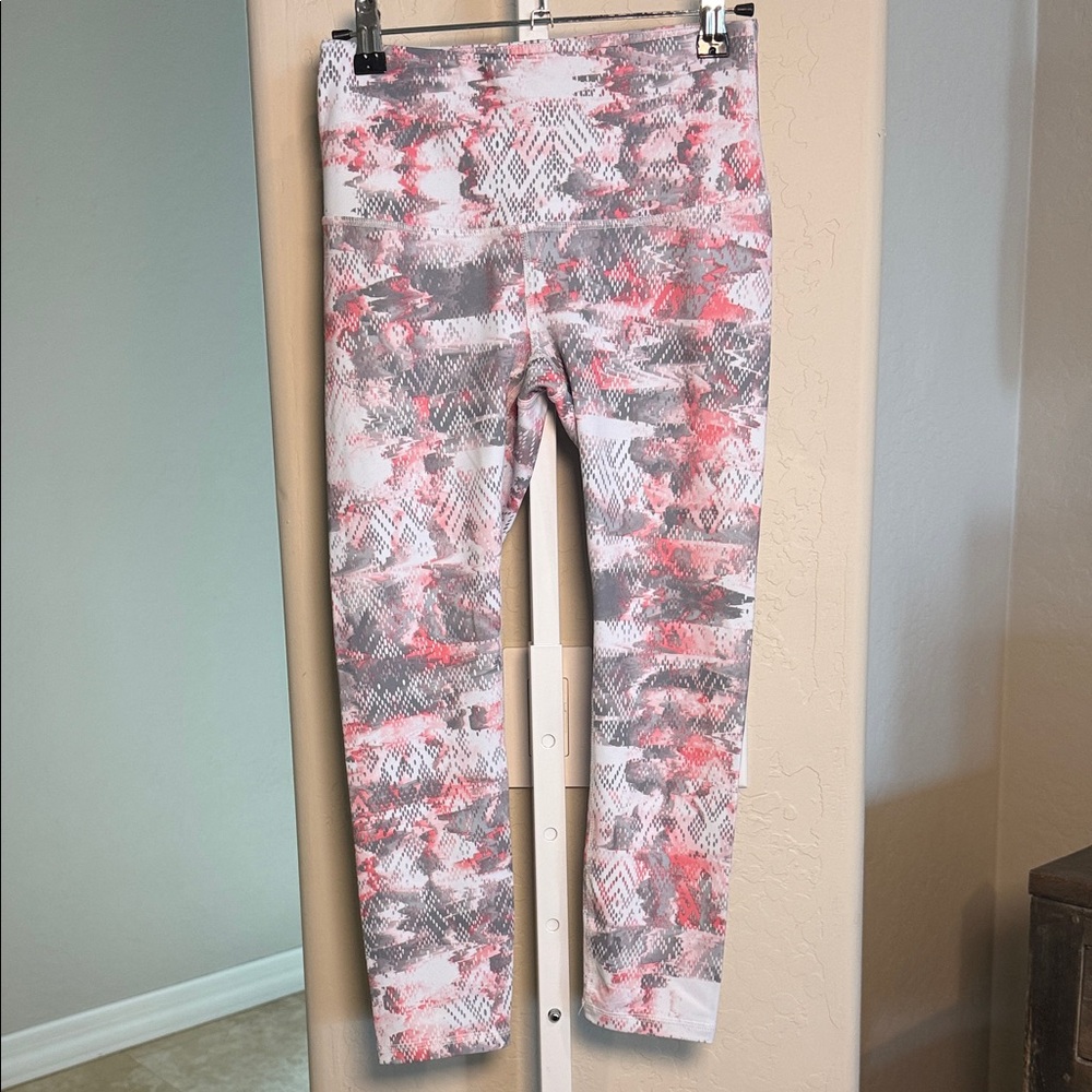 GAIAM WOMENS YOGA LEGGING- Pink and Gray XS
